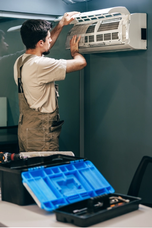 depuis pertuis, nous couvrons tout le pays d’aix réparateur de clim avec caisse à outils